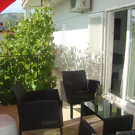 Bulicic Apartment Trogir